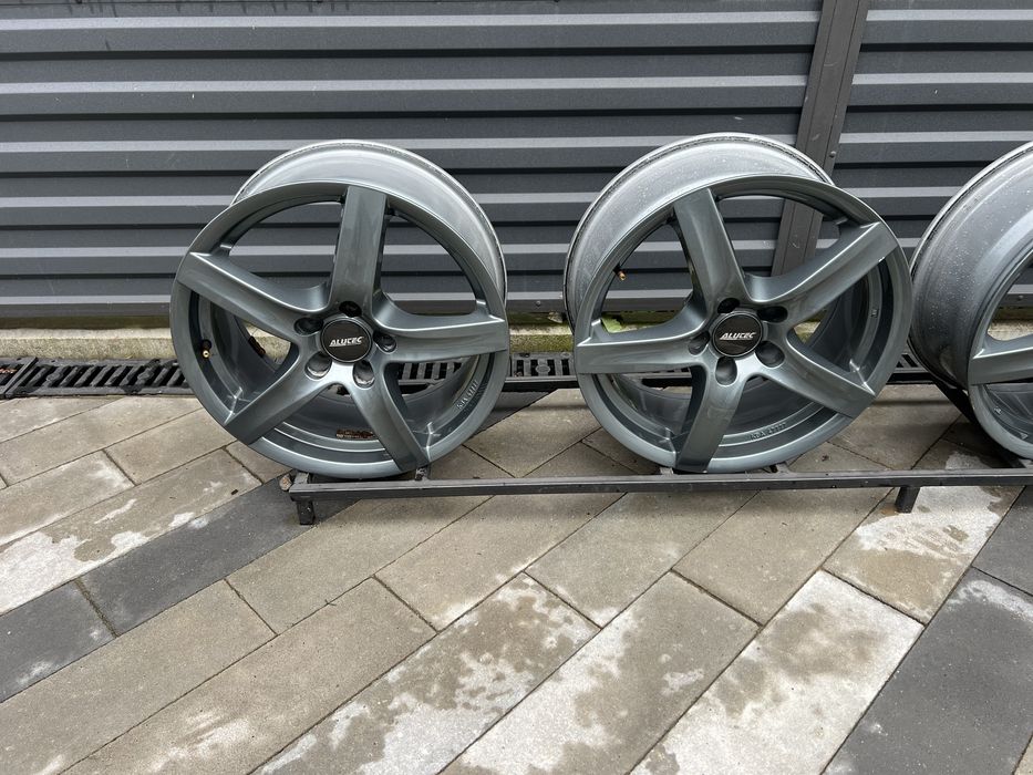 Диски 17R 5x112 7.5J ET35 Golf Skoda A5 A7 Audi