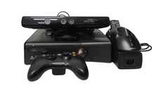 Konsola XBOX 360 + Kinect +  Gra