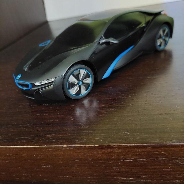Carro telecomandado BMW I8