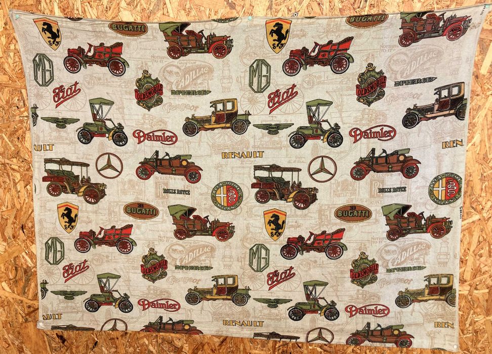 Tecido c/ logotipos de automóveis diversos; medidas  100x120