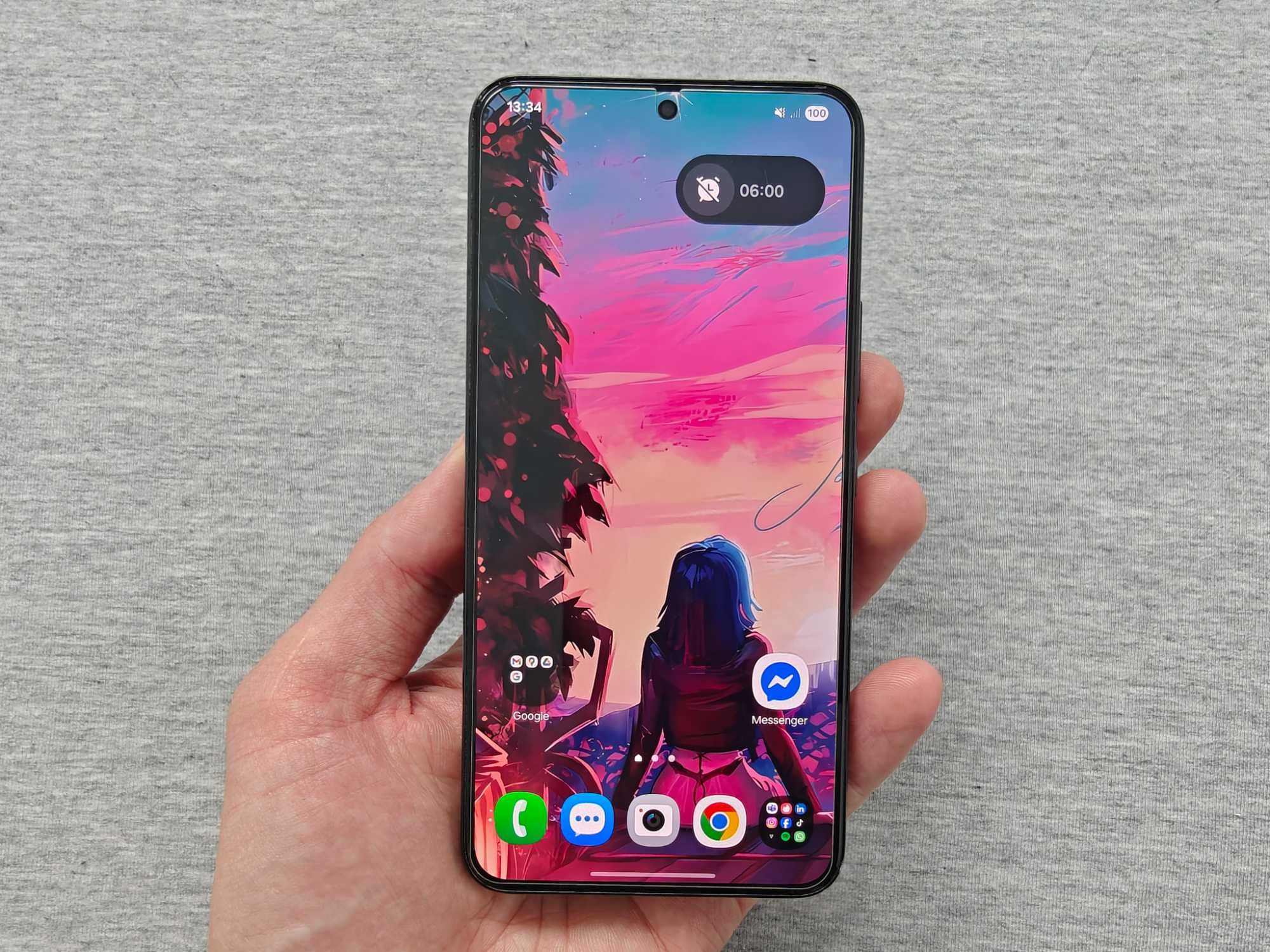 Samsung S22 8GB / 256GB czarny + słuchawki Galaxy BUDS PRO + etui