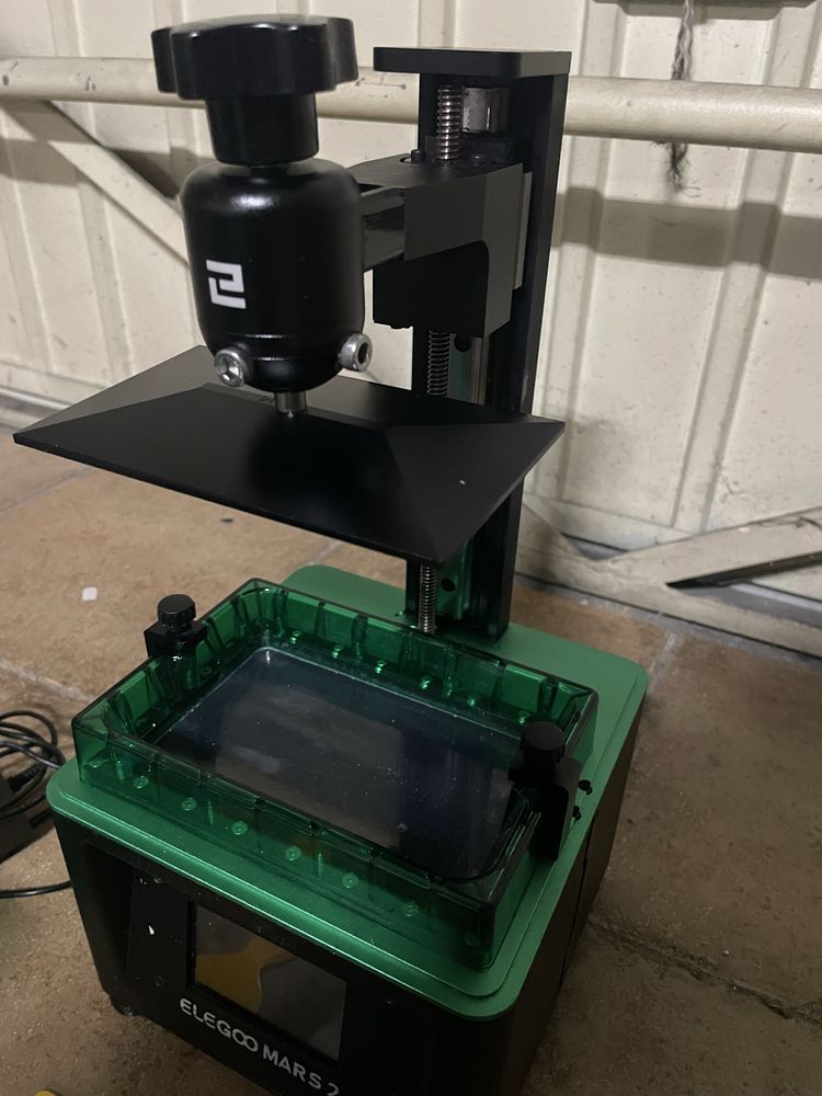 Impressora 3D Elegoo Mars 2 com acessorios