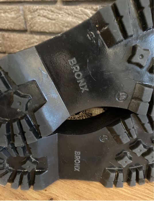 Ботинки бренда Bronx оригінал розмір 40