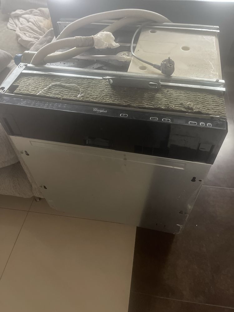 Zmywarka Whirlpool uszkodzona