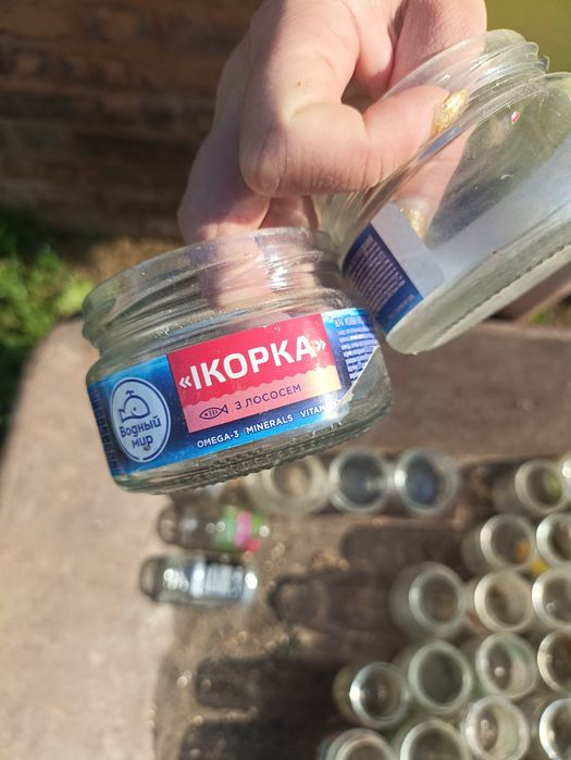 Різні банки для консервації