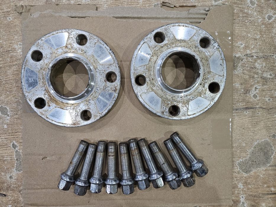 Dystanse kół 2szt. 20mm, 5x112, otwór 57,1 + śruby, audi, VW, seat