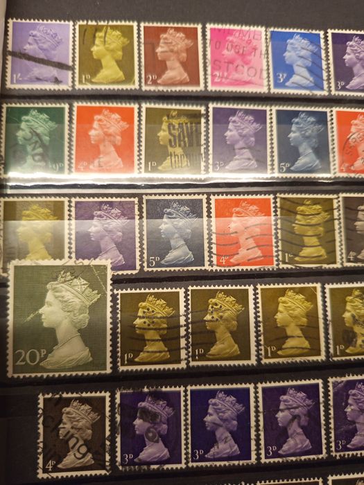 Zestaw starych znaczków Królowa Elżbieta