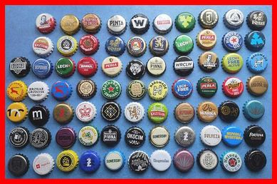 Zestaw 75 kapsli od piwa - różne wzory - kapsle polskie i zagraniczne