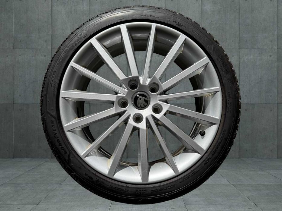 Koła felgi 5x112 R18 Skoda Octavia opony zimowe 225/40R18 GoodYear 24R