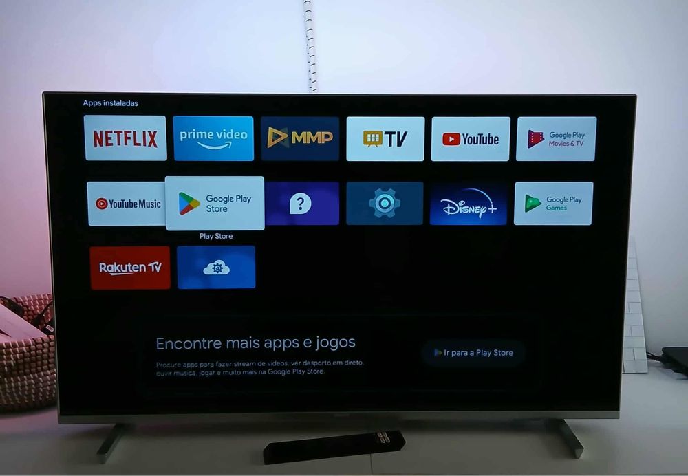vende-se tv smart 43 polegadas philips com leds AMBILIGHT