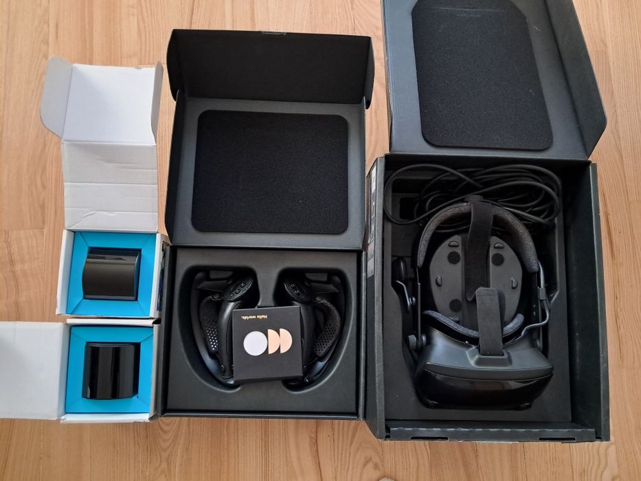 Valve Index VR Kit (Шолом, 2 контролера, 2 базові станції)