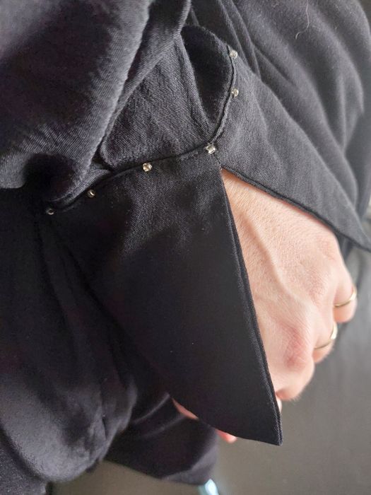 Czarna bluzka Massimo Dutti