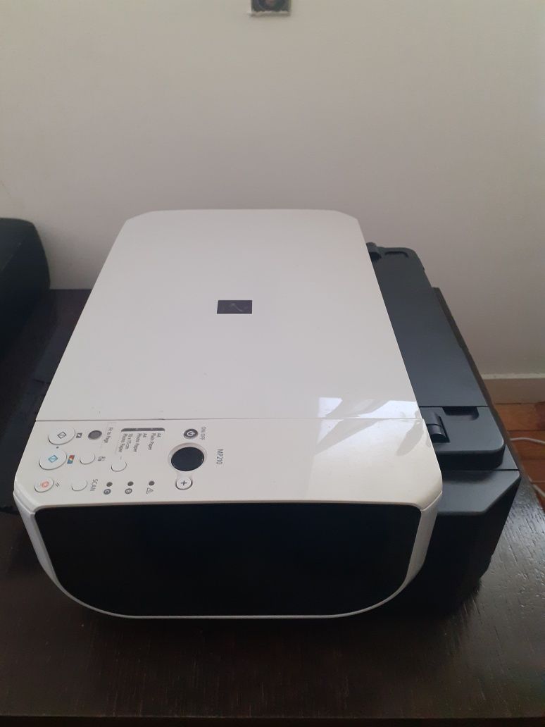 Impressora Multifunções Canon MP210