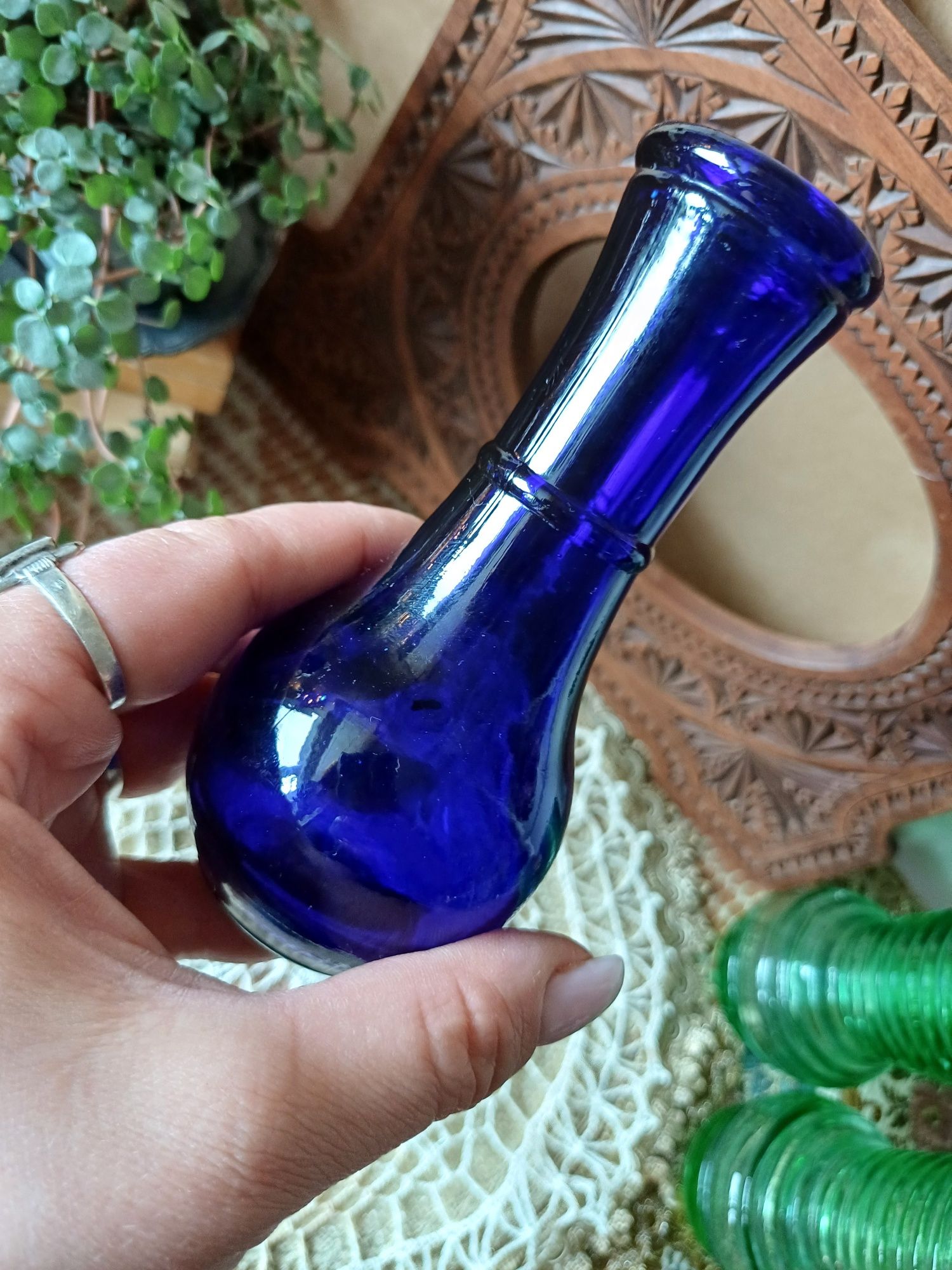 Kobaltowy wazonik mały stare szkło szklany flakonik wazon