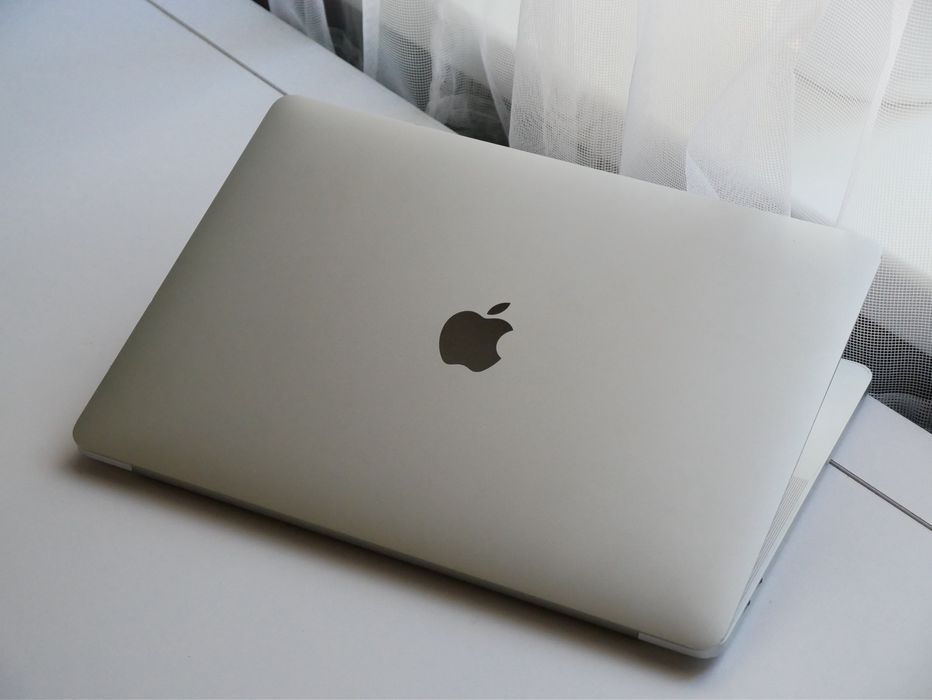 MacBook Pro 2019 | i5/16/512 | 93% Акб!