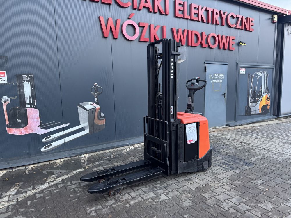 Paleciak elektryczny BT SPE 125 L 450 cm 1250 kg 2012 r