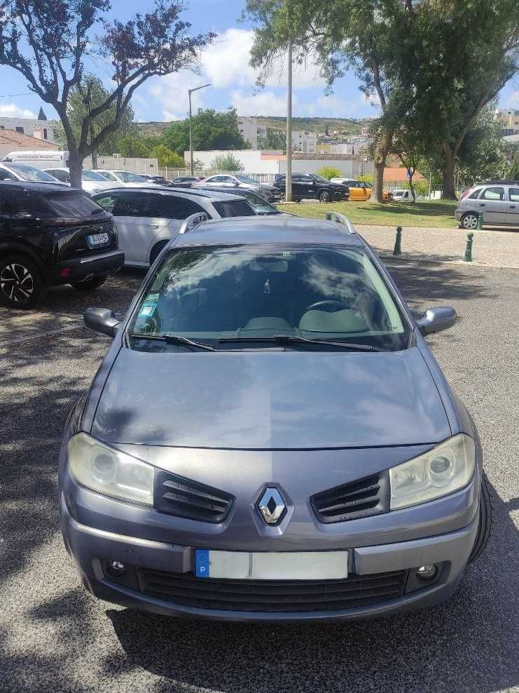 Renault Megane 1.5 Dci com garantia 10 meses.