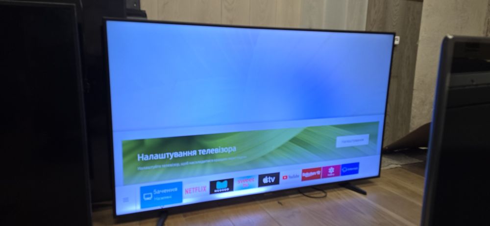 Самсунг 65 4к,смарт,подряпина