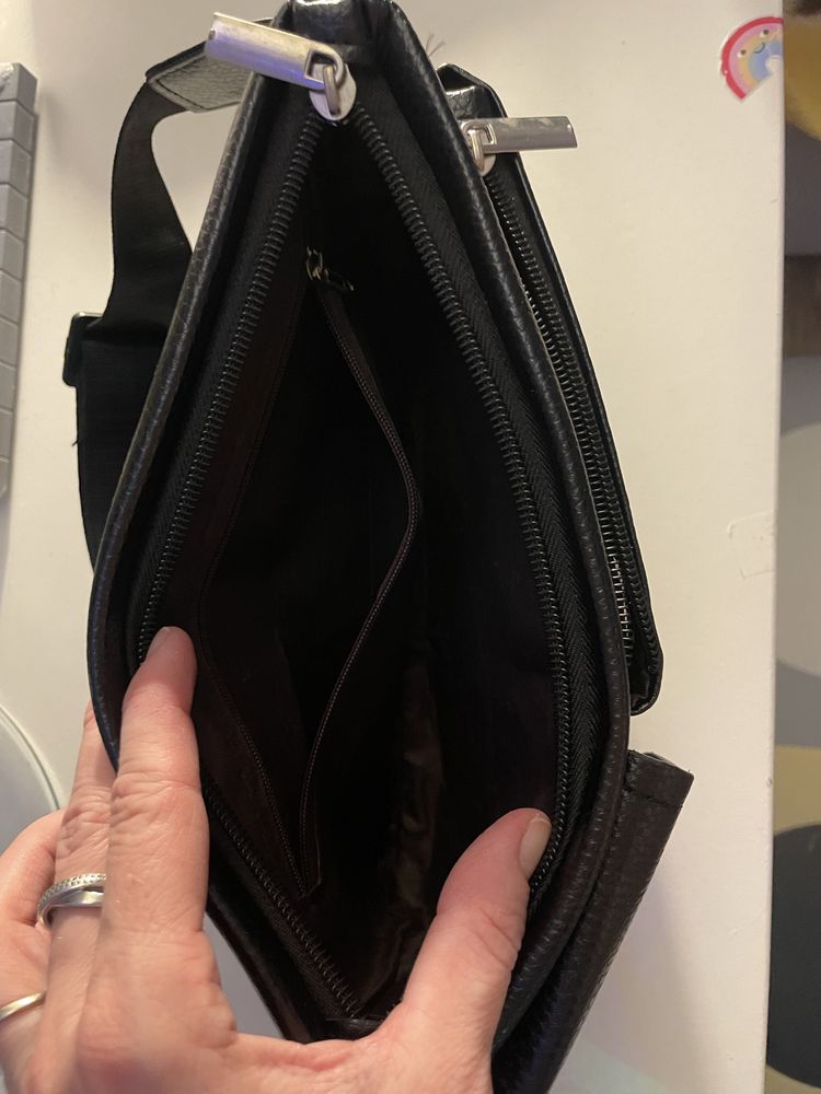 Saszetka czarna unisex