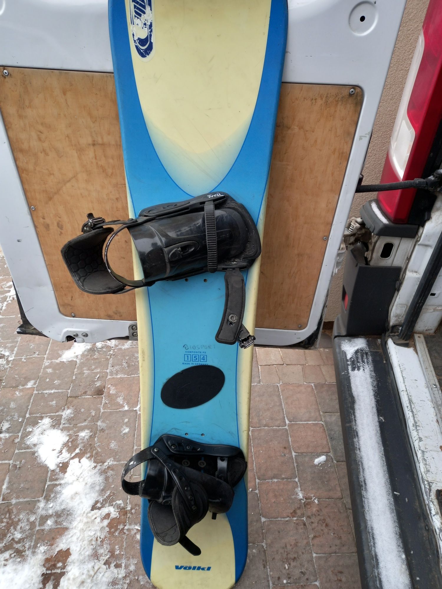 Deski snowboard.  Różne