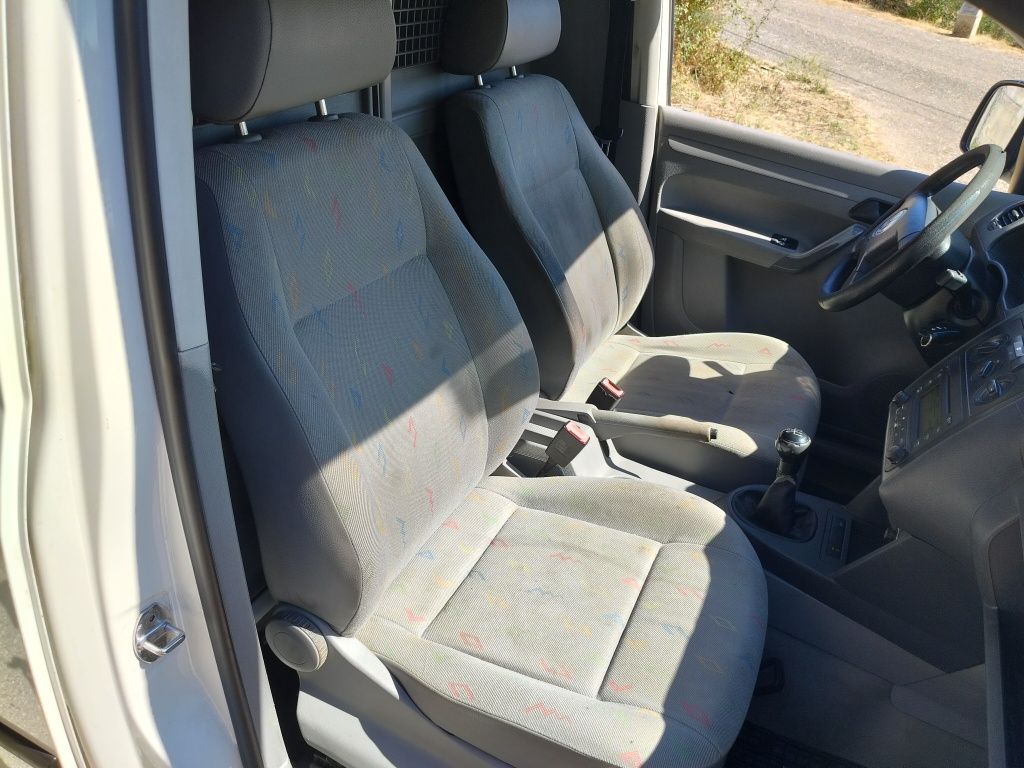 VW Caddy 1.9tdi com AC