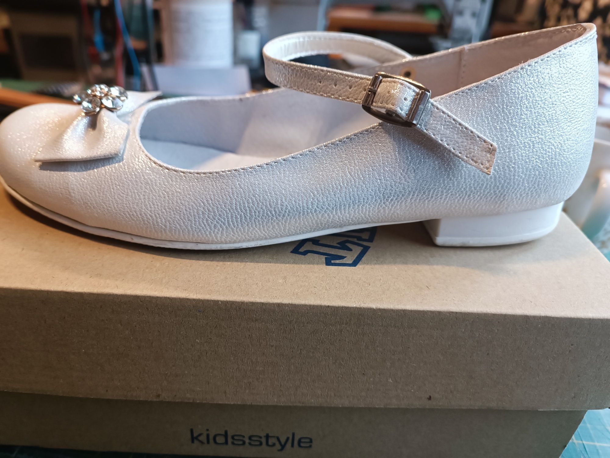 Białe buty dla dziewczynki, rozmiar 37,Pierwsza Komunia Święta