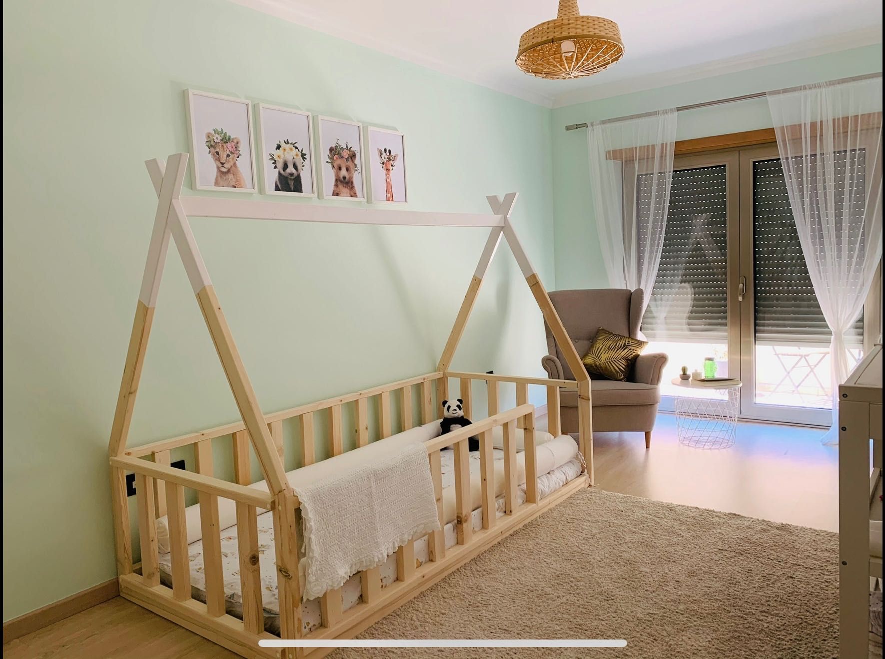 Cama Montessori Criança