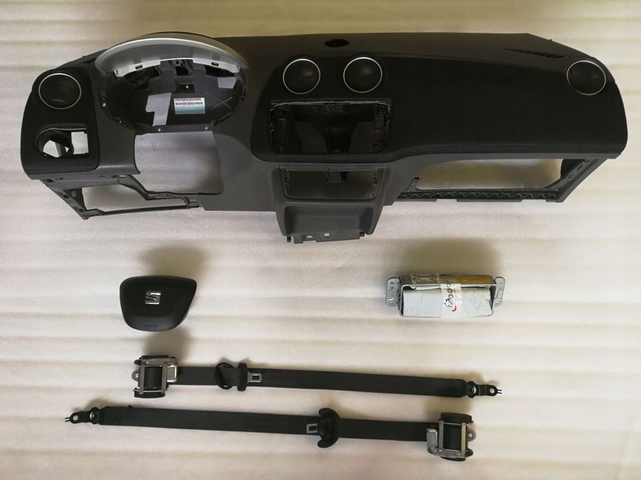 DESKA ROZDZIELCZA SEAT IBIZA 6J PODUSZKI AIRBAG