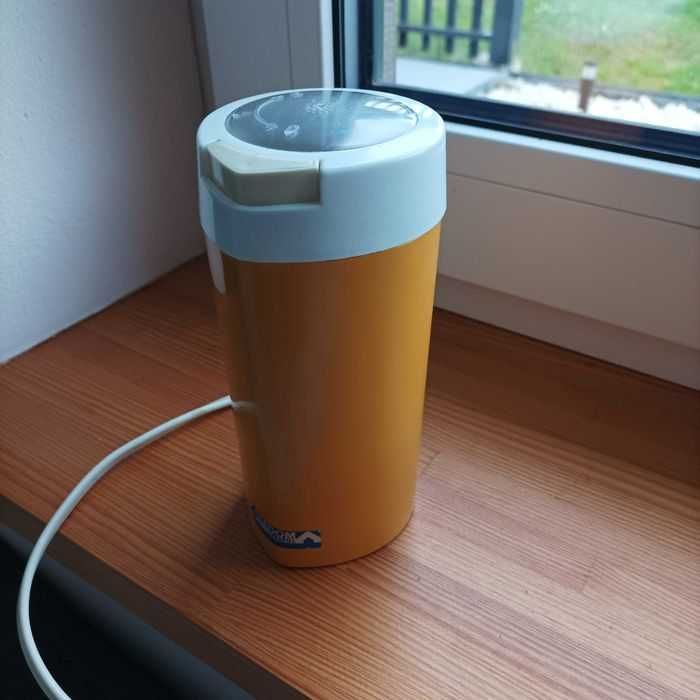 Elektryczny udarowy młynek do kawy Predom Niewiadów UD 40 z PRL-u