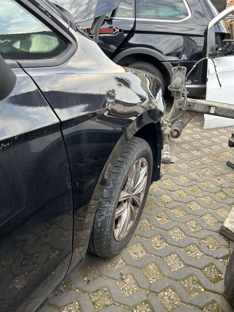 VW Golf Sportsvan lift błotnik lewy przód LC9X