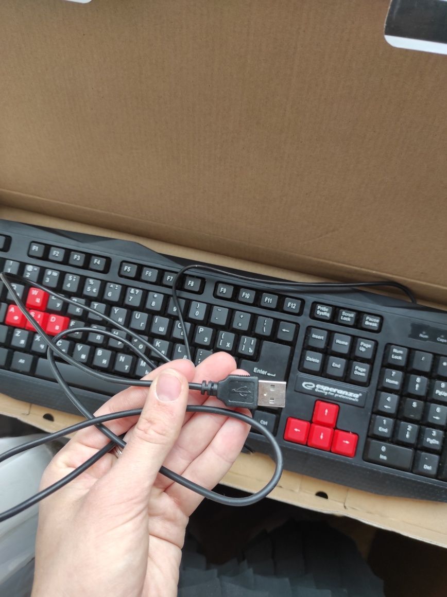 Клавіатура з USB виходом
