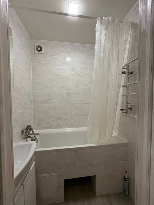 Оренда 2-х кімнатної квартири поруч ЦУМу