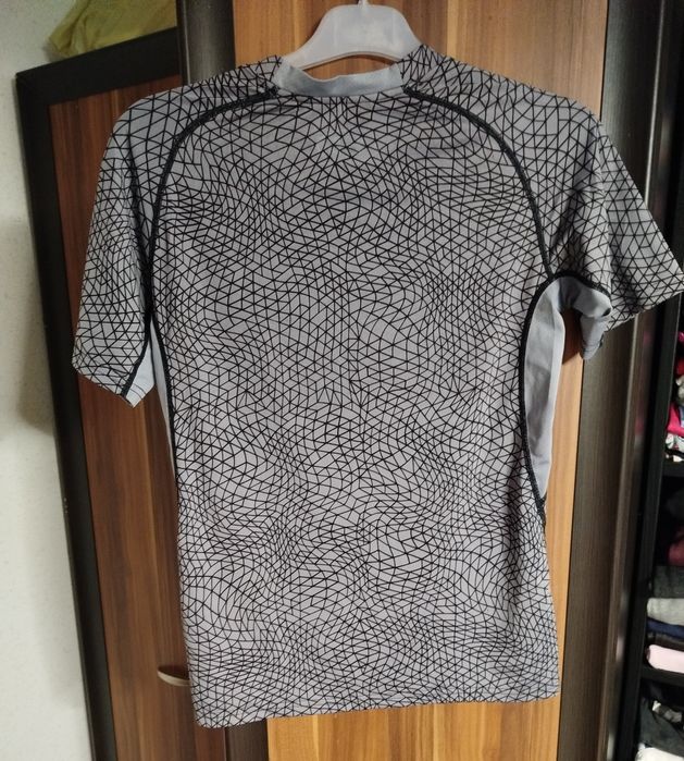 Koszulka męska Under Armour rozmiar S/M stan idealny