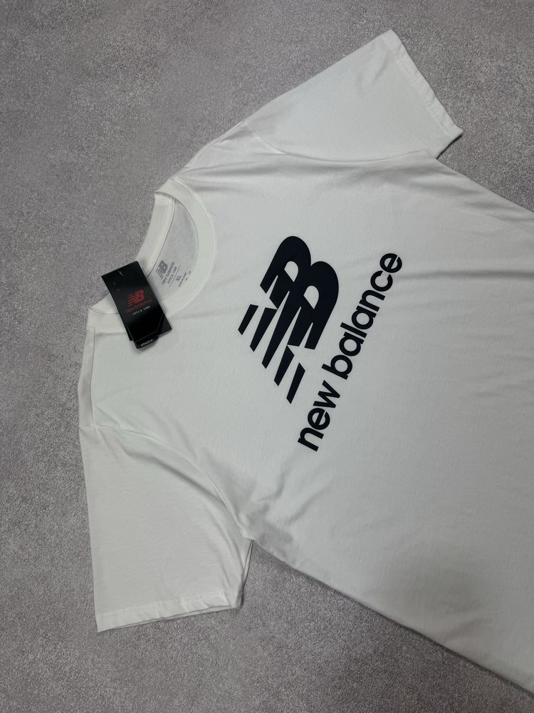 Новвя футболка New Balance Big Logo