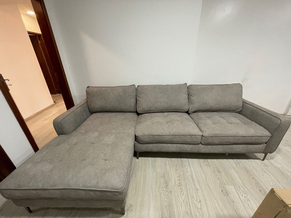 Sofá de 3 lugares com chaise