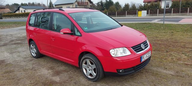 VW Touran 2.0 benzyna 2005r