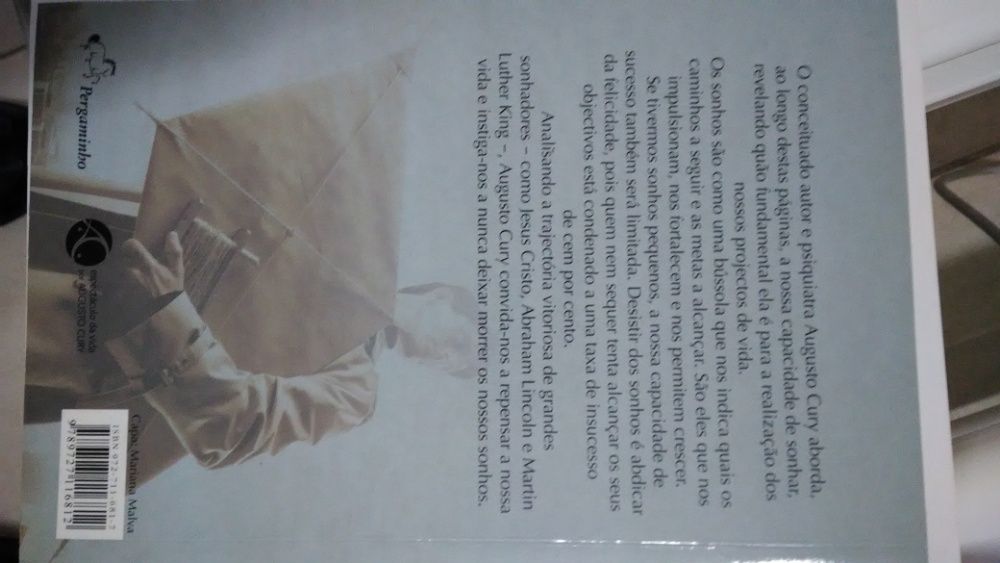 NUNCA desista dos seus sonhos