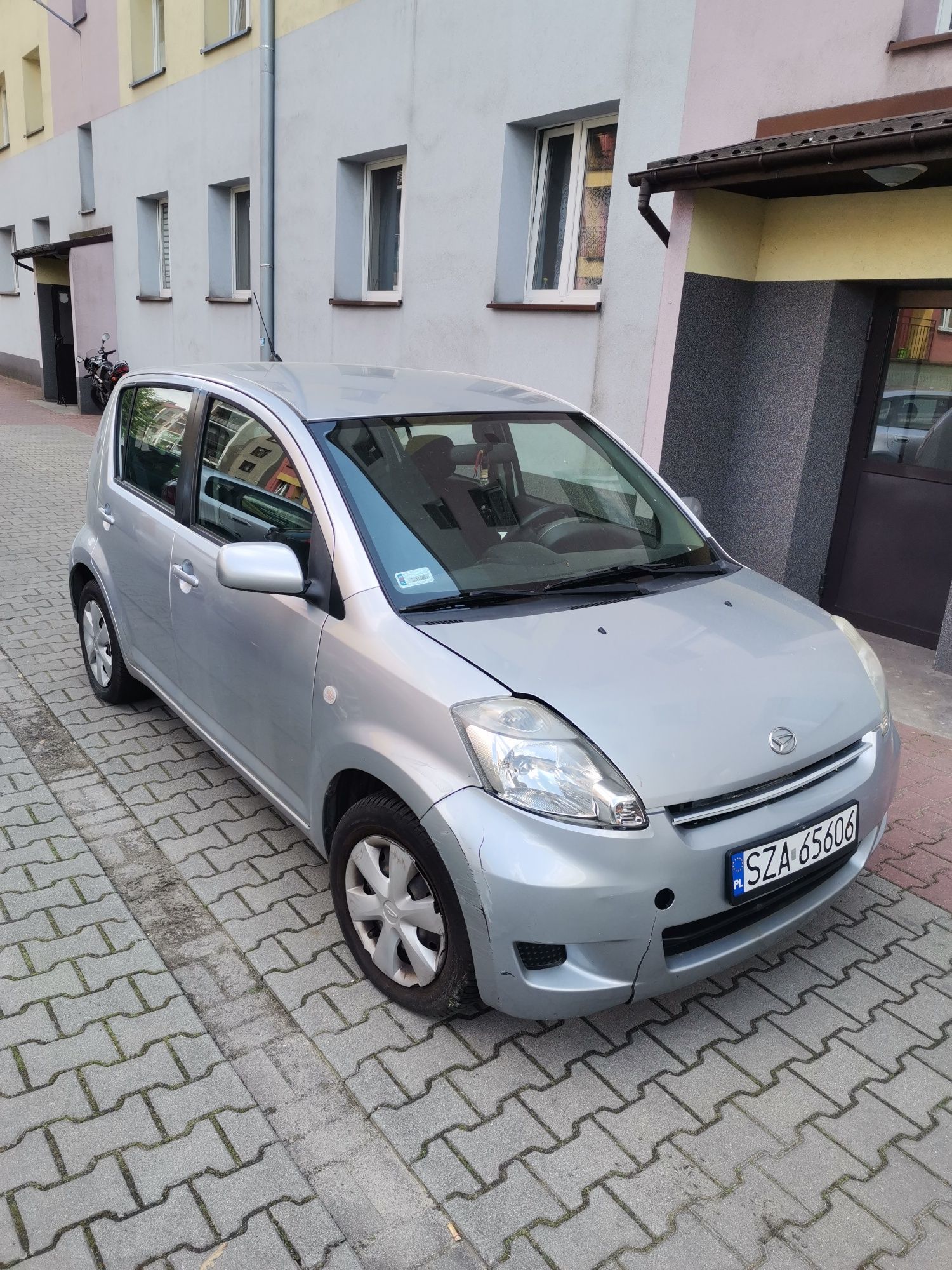 Daihatsu Sirion 1.0