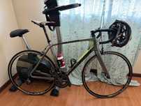 Bicicleta de carbono Merida Scultura com Shimano Ultegra