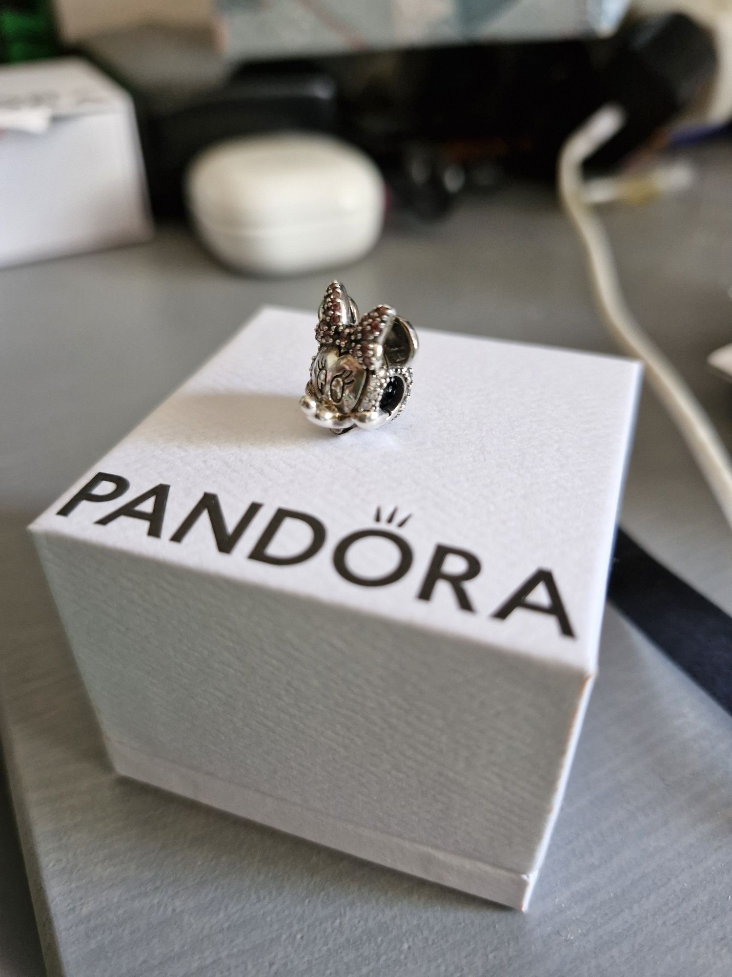 Chamrs Pandora myszka minnie