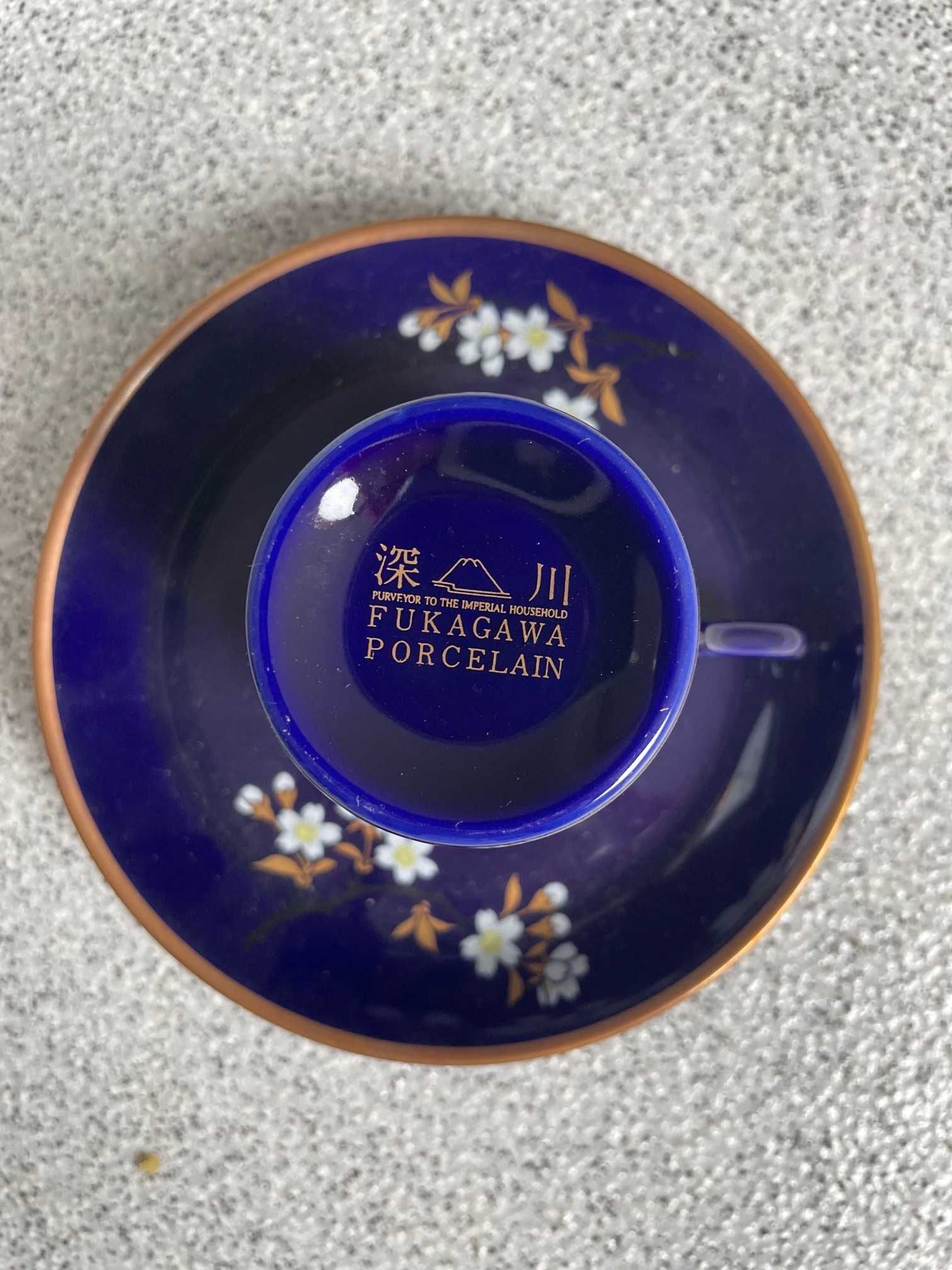 Chávena de café  com pires,  porcelana de Limoges.