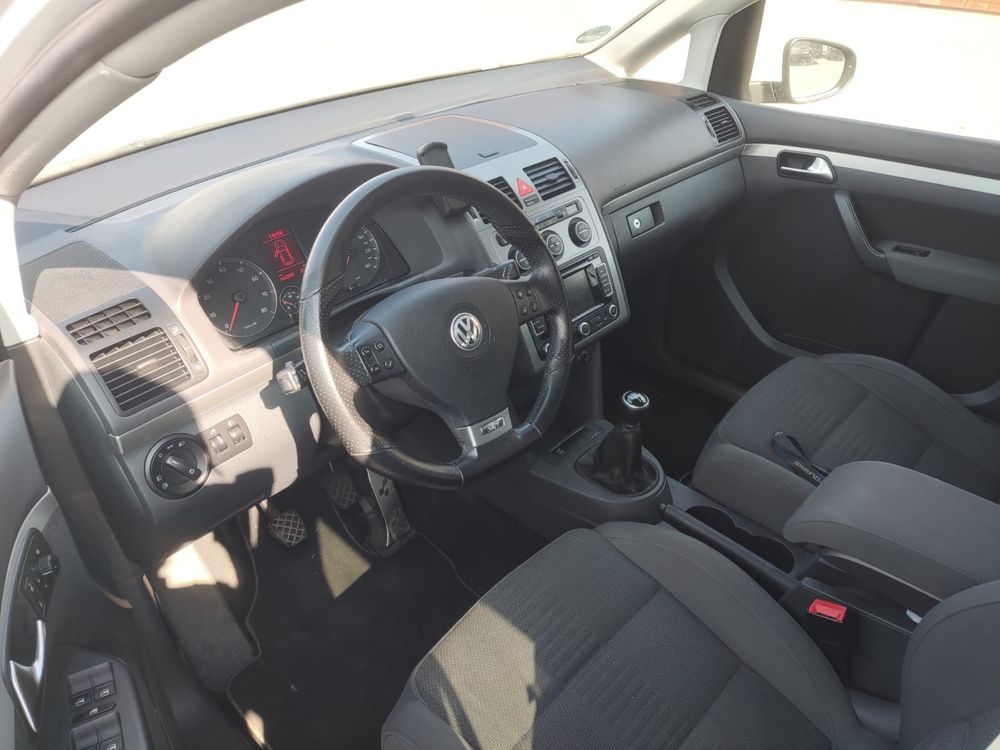 Vw Touran 2010 R edition
