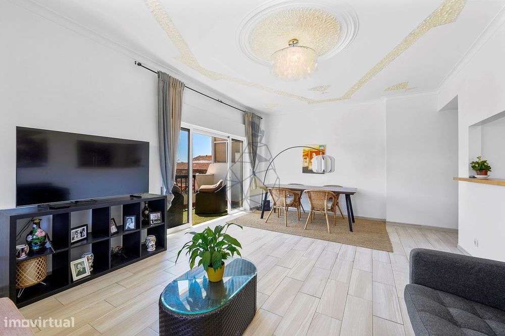 Apartamento T3 Totalmente Remodelado na Zona Ribeirinha em Portimão