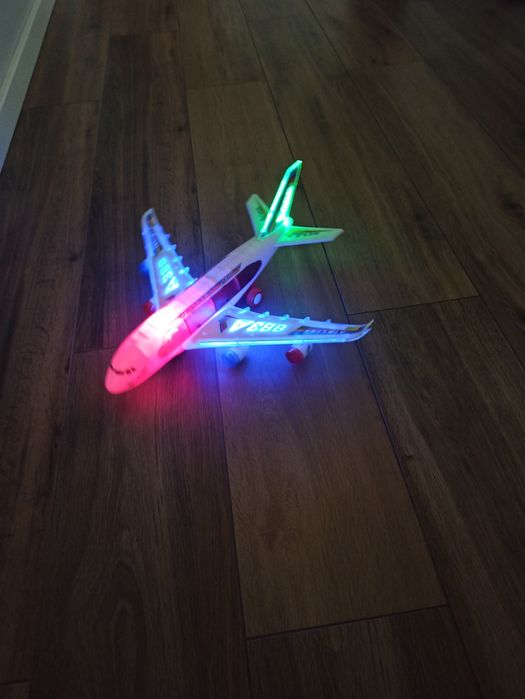 Samolot zabawka duży