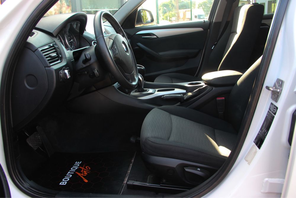 Продам BMW X1 2012