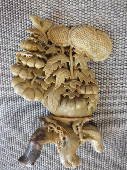 Rzeźba  kamień steatyt (kamień mydlany) Chiny w stylu dynastia Qing L