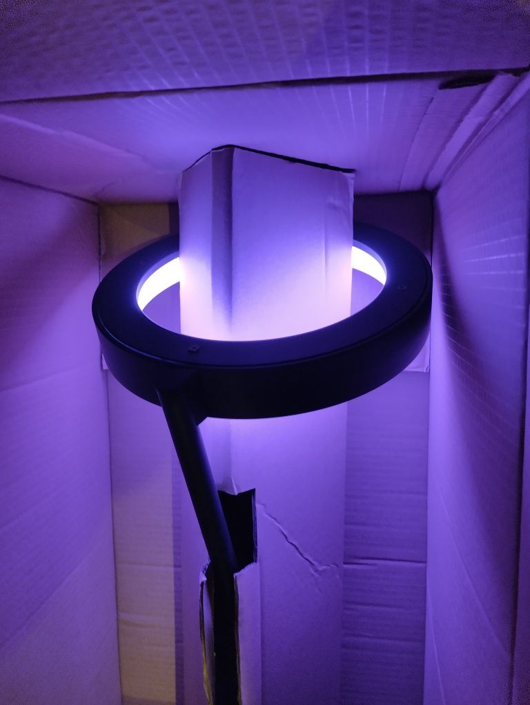 Nowa lampa podłogowa stojąca LED sterowana aplikacją 1600 kolorów