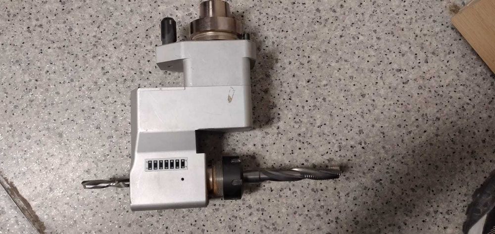 Głowica kątowa CNC