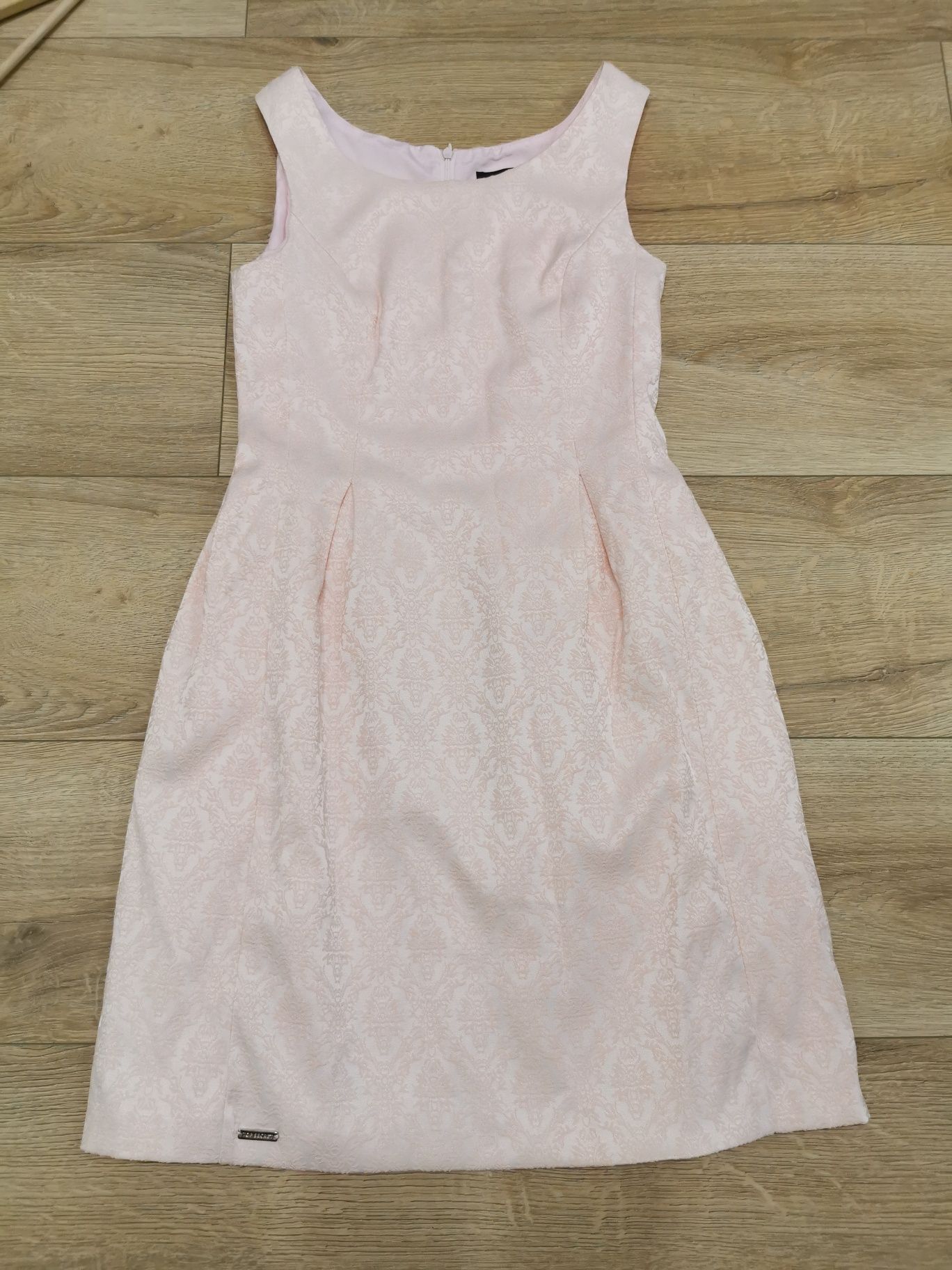 Różowa sukienka top cecret, rozmiar 36