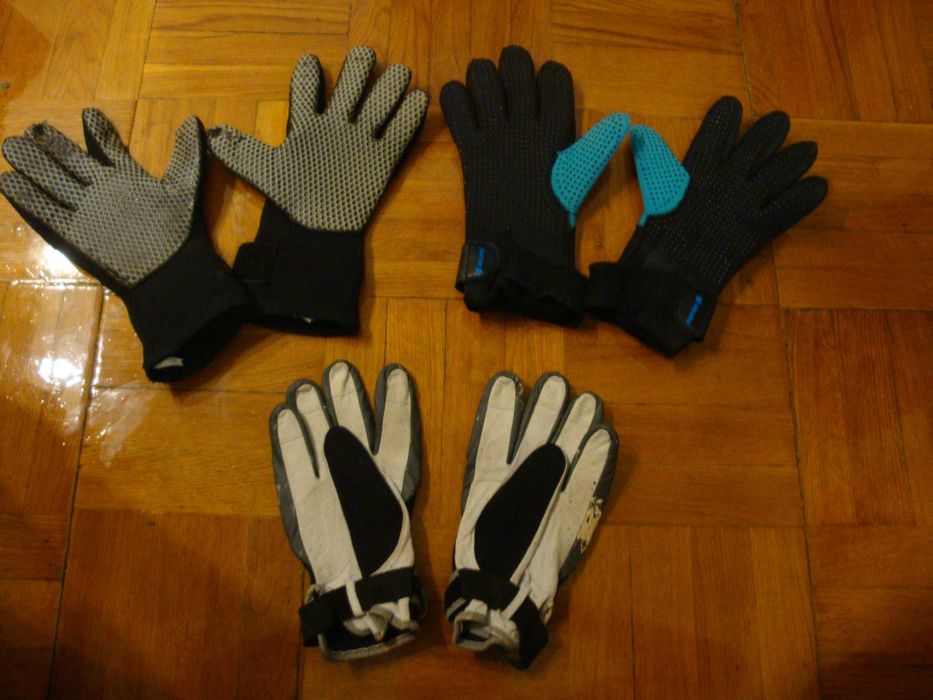 Перчатки неопреновые  , размер L-XL ( 18-21 см) , толщина 5 и 3 мм